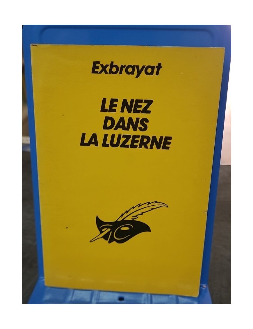 Le nez dans la luzerne par Charles Exbrayat