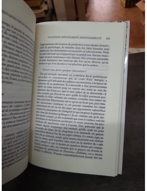 Regards sages sur un monde fou - Arnaud Desjardins & Gilles Farcet