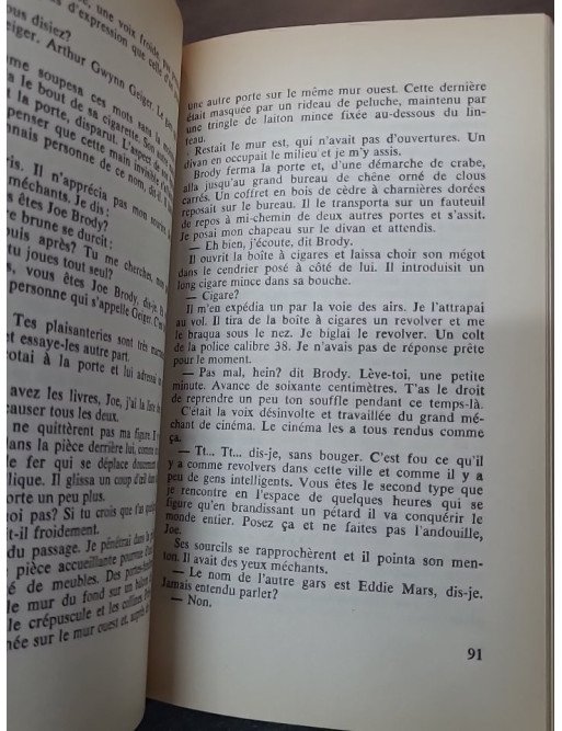 Le Grand Sommeil de Raymond Chandler : le roman noir qui a inventé Philip Marlowe