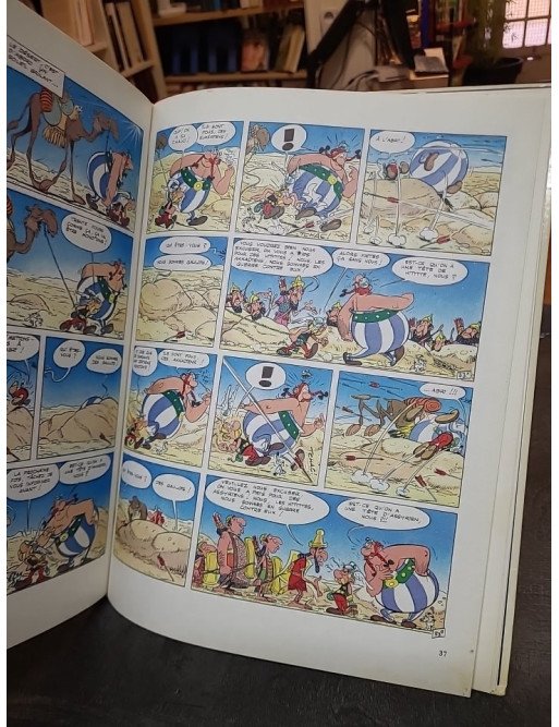 L'Odyssée d'Astérix par Goscinny et Uderzo - L'album classique de la série BD