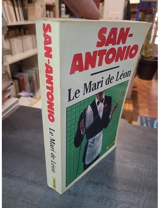 Le Mari de Léon : Une enquête policière signée San-Antonio