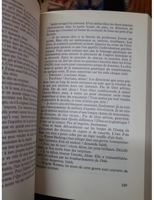 Les Éveillés par Nathalie Hug et Jérôme Camut - Thriller psychologique et conte initiatique