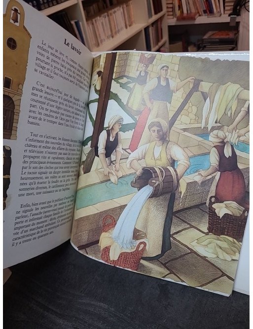 L'Histoire Et La Vie D'Un Village Provençal - Pierre Croux et Eddy Krähenbühl