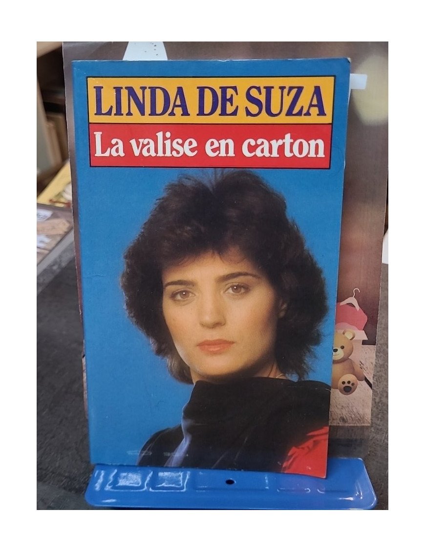 La Valise En Carton : La biographie de la chanteuse Linda de Suza