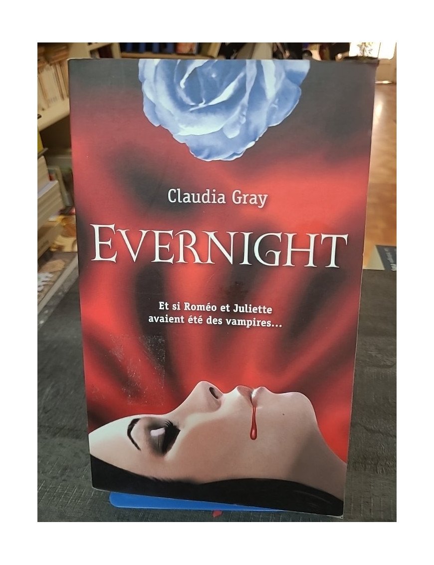 Evernight - Tome 1 : La romance surnaturelle de Claudia Gray chez Pocket Jeunesse