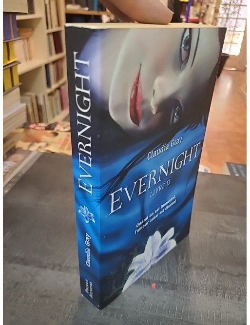 Evernight - Tome 2 : Stargazer, la suite paranormale de Claudia Gray