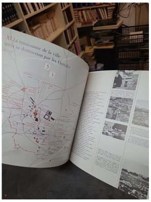 Athènes au fil du temps : Atlas historique par I.N. Travlos et M. Saunier
