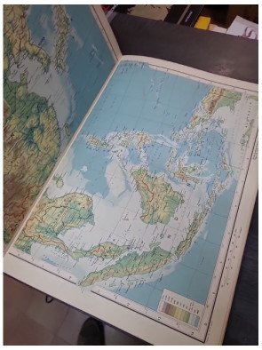 Oxford Atlas par Sir Clinton Lewis et J.D. Campbell