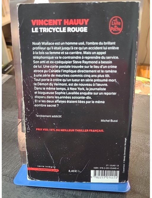 Le Tricycle rouge : Thriller haletant de Vincent Hauuy sur les traces d'un tueur en série