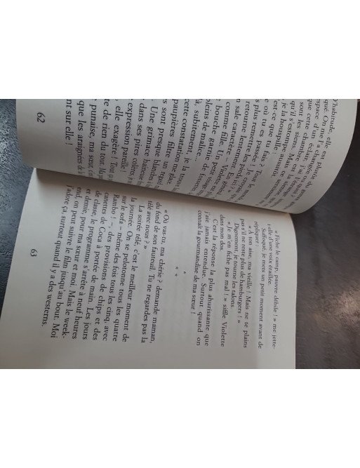 Ne vous disputez jamais avec un spectre de Gudule (Le Livre de Poche Jeunesse)