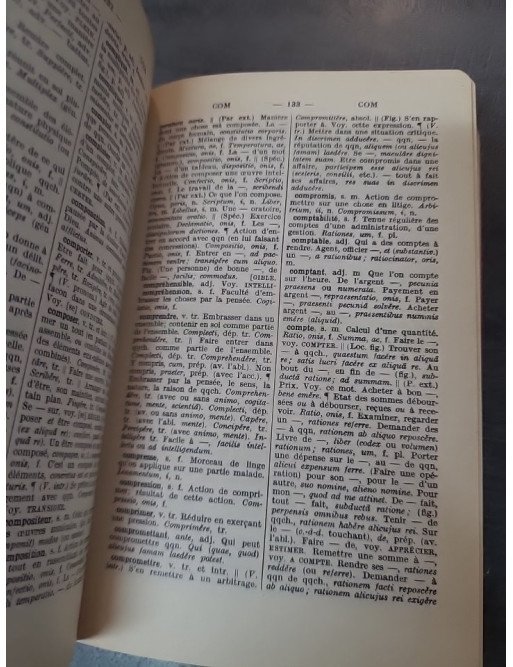 Le Latin En Poche: Dictionnaire Français-Latin, un classique par Henri Goelzer