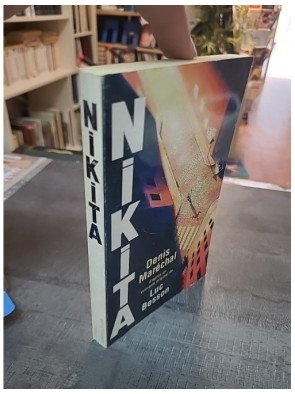 Nikita par Denis Maréchal et Luc Besson - Roman policier d'espionnage et d'action culte