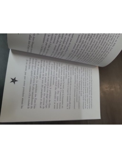 Samantha, 15 ans, héroïne d'un jour par Meg Cabot - Le roman jeunesse de la collection Bloom