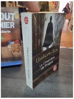 Le Cimetière de Prague (Il cimitero di Praga) - Roman historique et conspiration par Umberto Eco