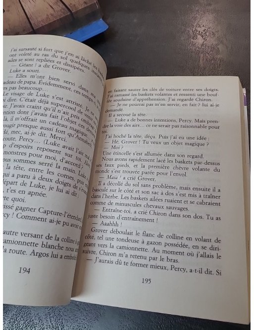 Percy Jackson - Tome 1 - Le voleur de foudre de Rick Riordan