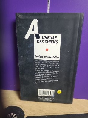 À l'heure des chiens par Évelyne Brisou-Pellen - Roman Policier Jeunesse Cascade Rageot