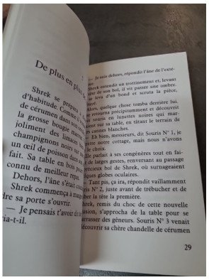 Shrek : l'histoire de l'ogre le plus drôle par Ellen Weiss (Pocket Jeunesse)