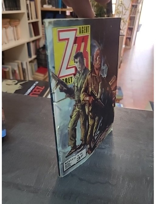Agent Secret Z33 N°90 : Intrigue et Mitraille - BD de poche jeunesse sur l'espionnage pendant la Seconde Guerre Mondiale