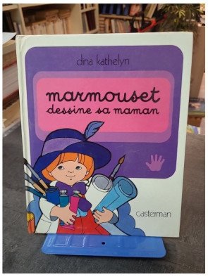 Marmouset dessine sa maman : Un charmant album jeunesse par Dina Kathelyn, idéal pour les jeunes artistes