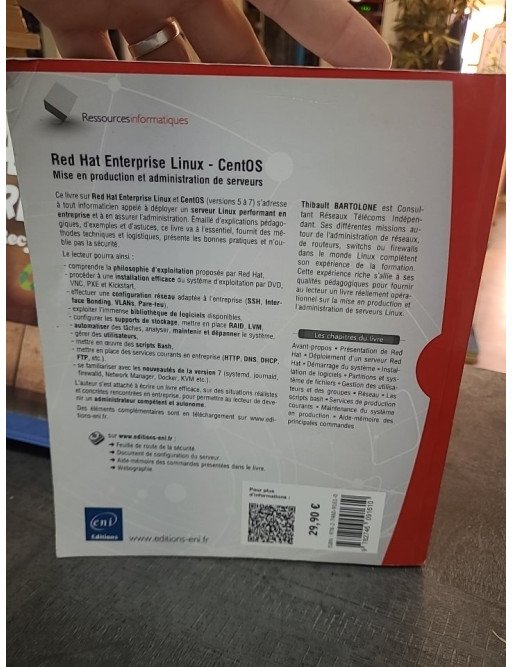 Red Hat Enterprise Linux CentOS - Mise en production et administration de serveurs - Le guide complet de Thibault Bartolone