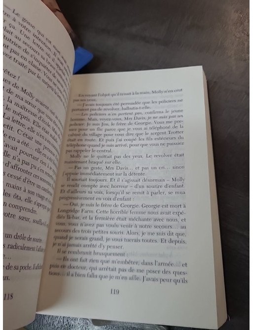 Trois Souris / Le Second Coup de Gong / La Toile d'Araignée - Agatha Christie - Roman Policier