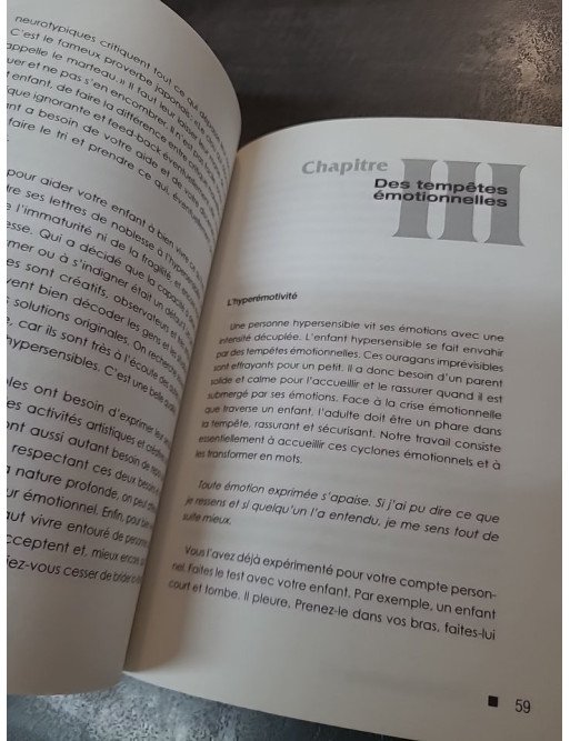 Mon enfant pense trop : Comment l'accompagner dans sa surefficience par Christel Petitcollin