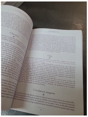 Aromathérapie De A À Z : Le Guide Le Plus Complet Jamais Publié Sur Le Sujet par Patricia Davis - Référence Santé Naturelle