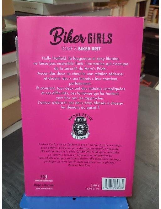 Biker Girls Tome 3 : Biker Brit - Entre bibliothécaire sexy et ex-marine (Audrey Carlan)