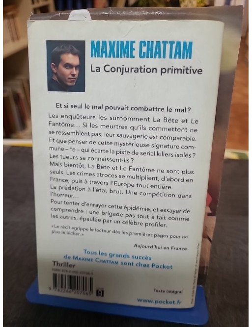 La Conjuration primitive : Thriller noir sur une épidémie de crimes en Europe par Maxime Chattam