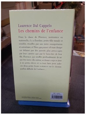 Les chemins de l'enfance de Laurence Dal Cappelo : Un roman sur les souvenirs et les découvertes de jeunesse