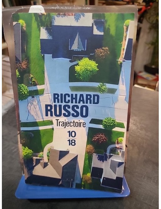 Trajectoire Richard Russo - Recueil de Nouvelles sur la Remise en Question et les Regrets Existenciels