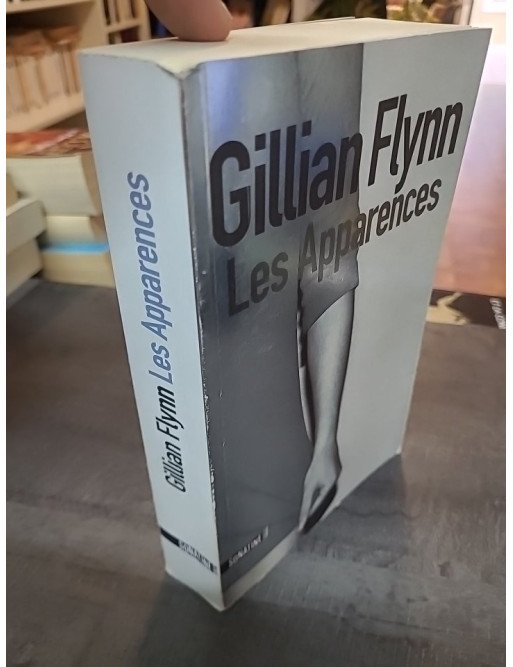 Les Apparences (Gone Girl) de Gillian Flynn - Thriller psychologique sur les secrets du mariage