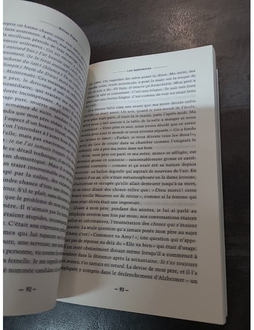 Les Apparences (Gone Girl) de Gillian Flynn - Thriller psychologique sur les secrets du mariage