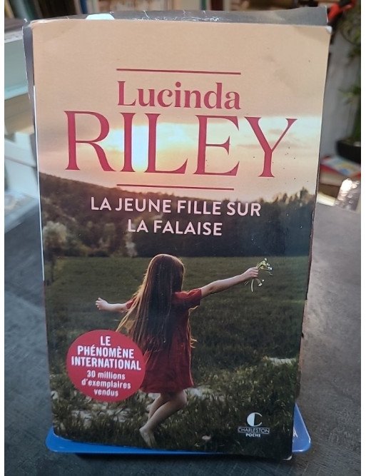 La jeune fille sur la falaise : le roman émouvant de Lucinda Riley