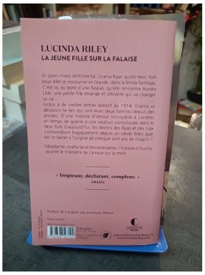 La jeune fille sur la falaise : le roman émouvant de Lucinda Riley