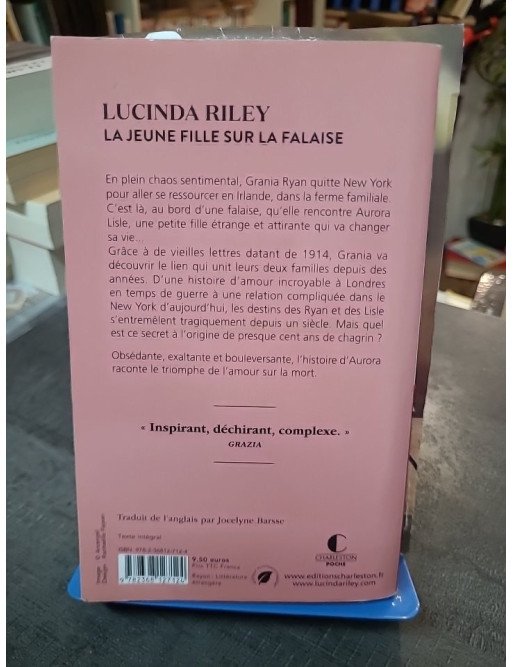 La jeune fille sur la falaise : le roman émouvant de Lucinda Riley