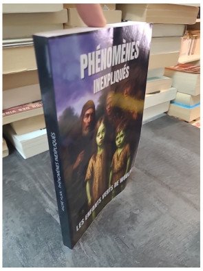 Phénomènes inexpliqués - 12 Enquêtes Historiques d'André Huan sur les énigmes troublantes