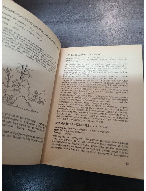 Le nouveau livre des jeux. Tome II. En pleine nature : Guide de jeux de plein air pour éclaireurs par E. Guillen