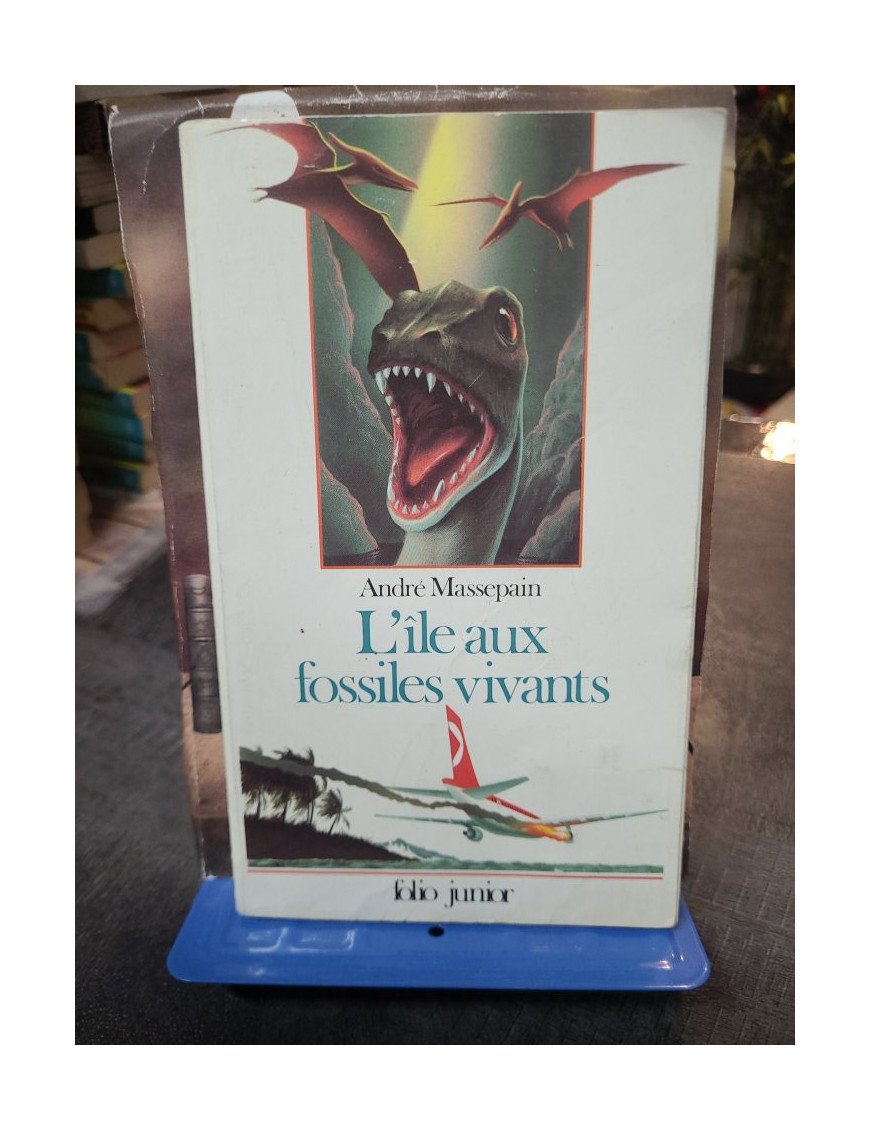 L'Île aux fossiles vivants d'André Massepain - Aventure Jeunesse Folio Junior