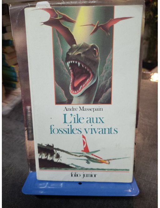 L'Île aux fossiles vivants d'André Massepain - Aventure Jeunesse Folio Junior
