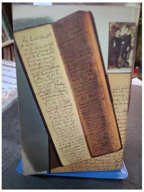 Du côté de chez Swann, le roman emblématique de Marcel Proust, explore l'enfance et l'amour dans La Recherche.