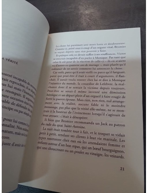 Tout le monde garde son calme de Dimitri Kantcheloff, roman noir et comédie rock'n'roll, braquages et cavale en 1979