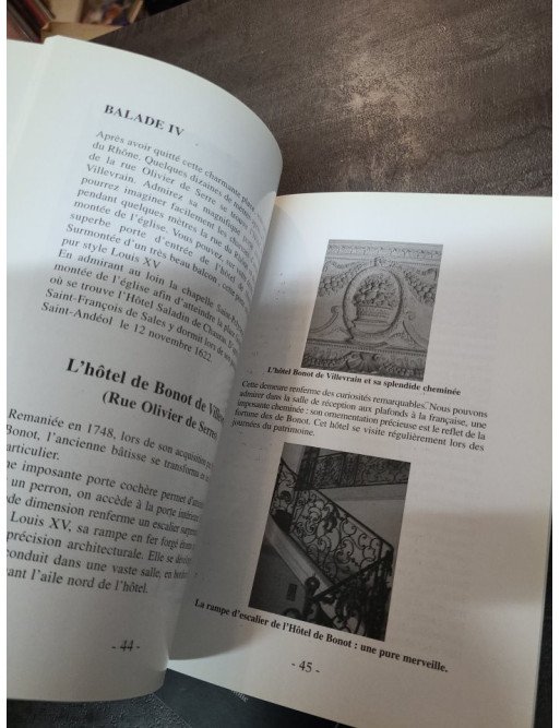 TOM 1 ET 2 Balades Bourguésannes : Six Balades à Travers le Vieux Bourg - Préface de René