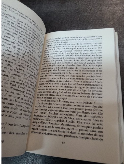 Un début à Paris de Philippe Labro - Plongez dans l'univers du journalisme à l'aube des années 60