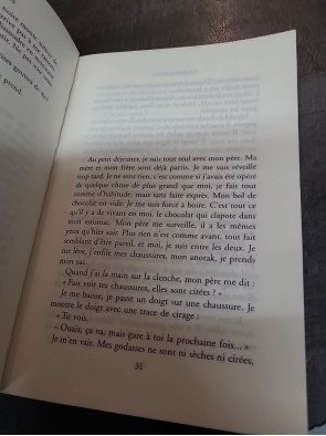 Les Pieds Bleus de Claude Ponti : Récit d'une enfance ordinaire à la campagne en France