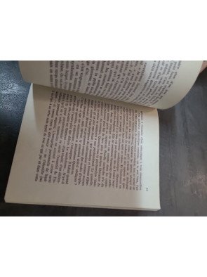 Essai sur Raymond Queneau par Jean Queval - Collection Poètes d'aujourd'hui - Éditions Seghers (Anglais)