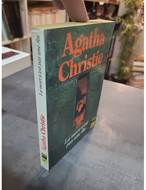La mort n'est pas une fin - Agatha Christie