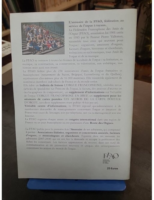 Annuaire Officiel de la Fédération Française de Football 1974-1975 : le guide historique du football français