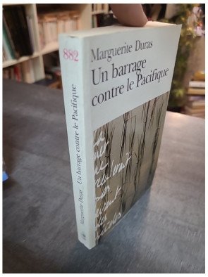 Un barrage contre le Pacifique de Marguerite Duras | Roman autobiographique Folio (1978) sur la lutte coloniale