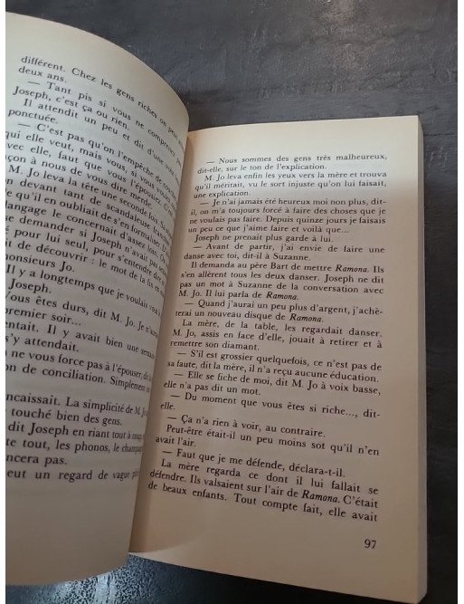 Un barrage contre le Pacifique de Marguerite Duras | Roman autobiographique Folio (1978) sur la lutte coloniale